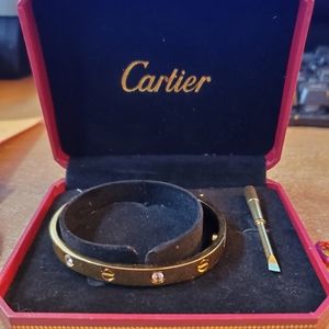 Cartier love bracelet 18k gold 4 diamonds